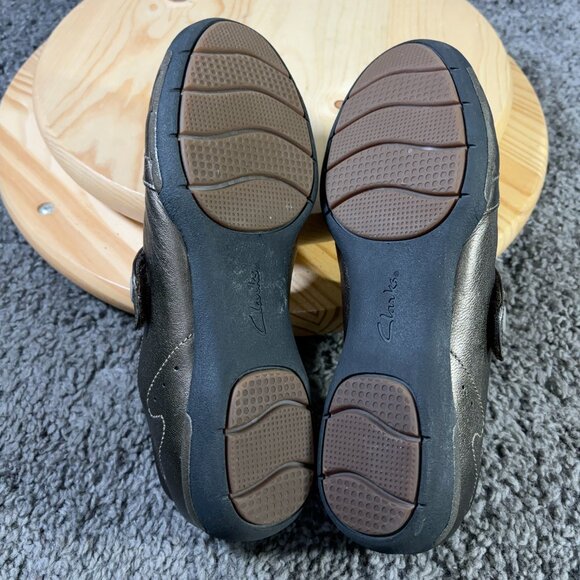 Clarks Unstructured Mary Jane Flats Women Size 9 Wide Leather Bronze Casual Shoe - Picture 8 of 8